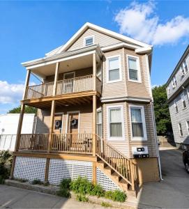 384 Metacom Avenue, Warren, Rhode Island 02885, Estados Unidos