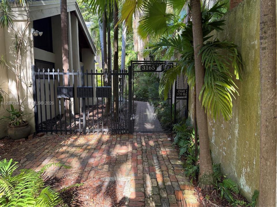 3165 Center St 1, Miami, Floride 33133, États-Unis
