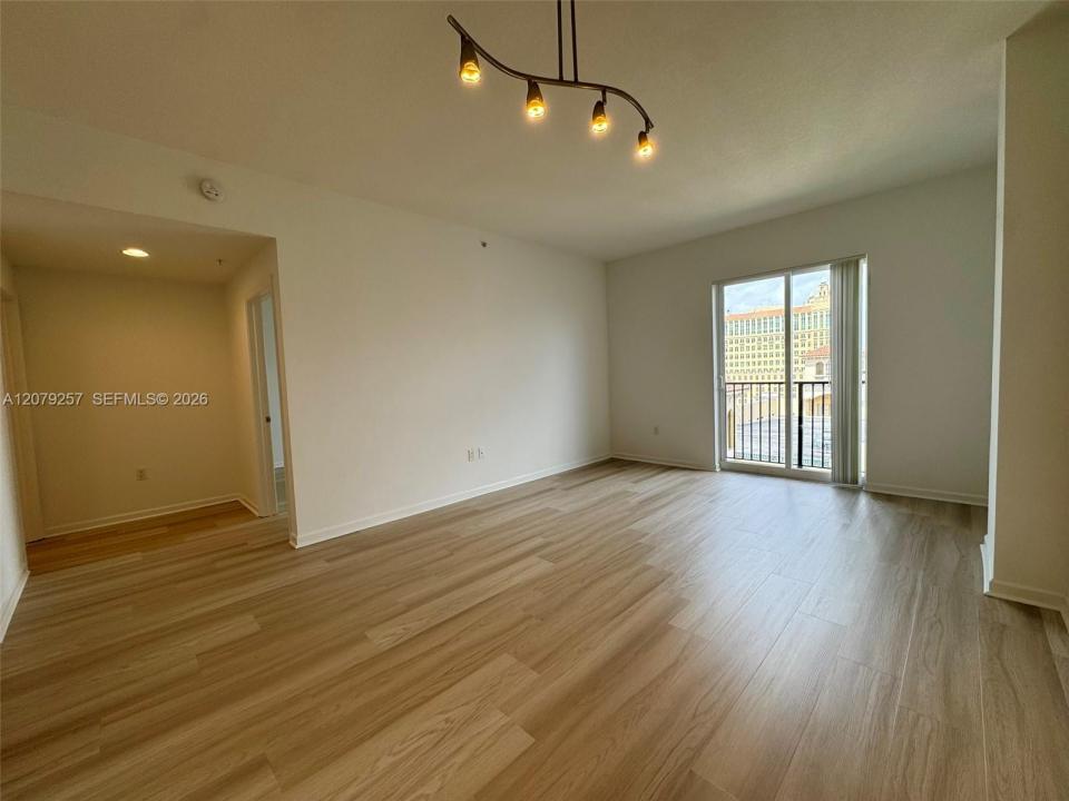 10 Aragon Ave 1008, Coral Gables, Floride 33134, États-Unis