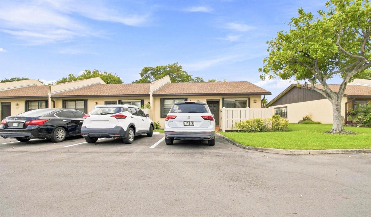 611 Banks Road, Margate, Floride 33063, États-Unis