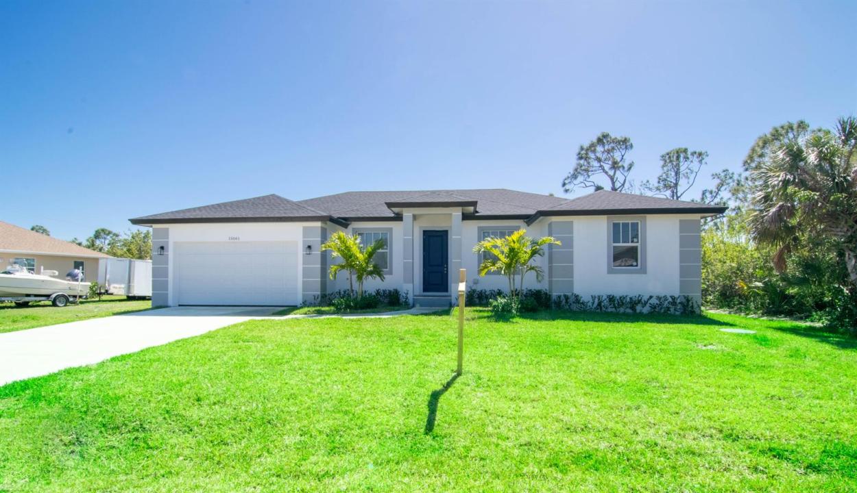 15061 BRAINBRIDGE Circle, Port Charlotte, Floride 33981, États-Unis