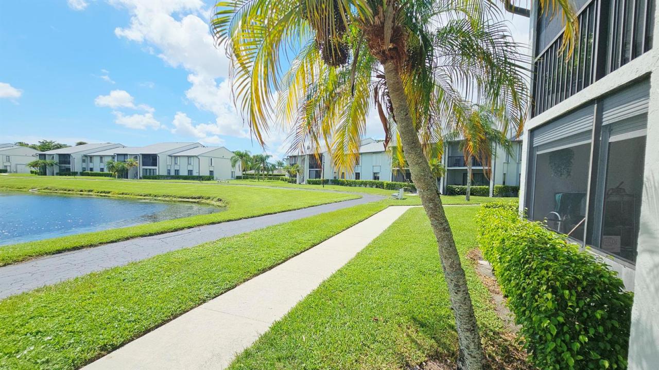 1004 Green Pine Boulevard G1, West Palm Beach, Florida 33409, Stati Uniti