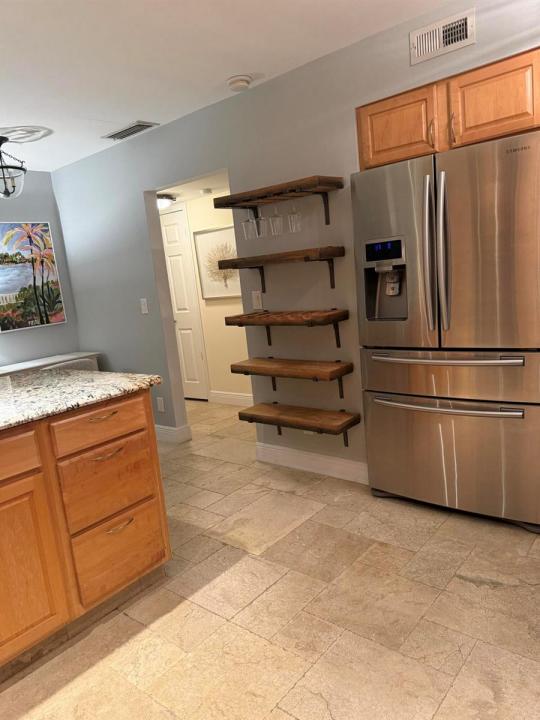 200 N El Mar Drive 205A, Jensen Beach, Floride 34957, États-Unis