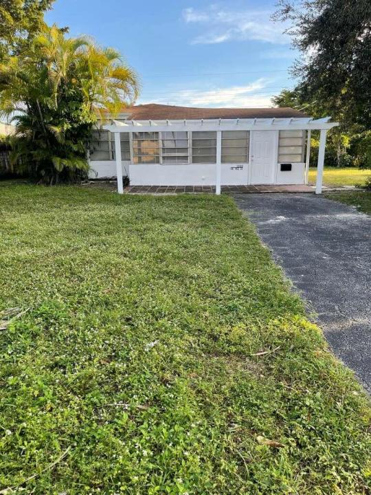 1300 NE 182nd Street, North Miami Beach, Floride 33162, États-Unis
