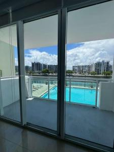 3000 S Ocean Dr 200, Hollywood, Florida 33019, USA