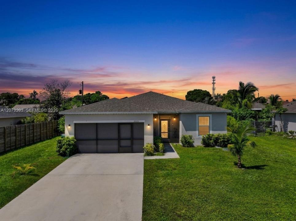 2098 SW Burlington St, Port St. Lucie, Floride 34984, États-Unis