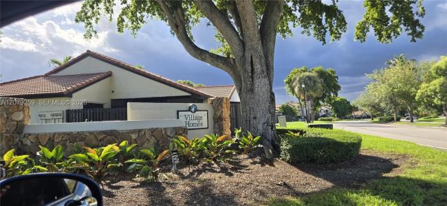 4825 SW 149th Ct 18B, Miami, Florida 33185, USA