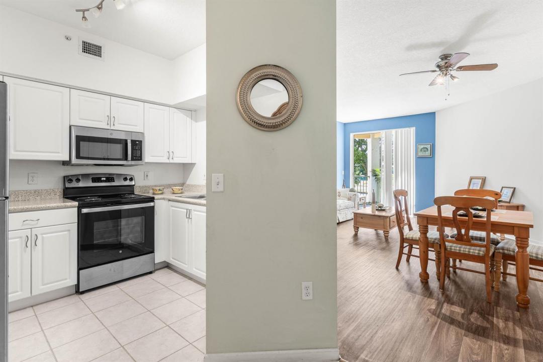1967 Brandywine Road 302, West Palm Beach, Florida 33409, Stati Uniti
