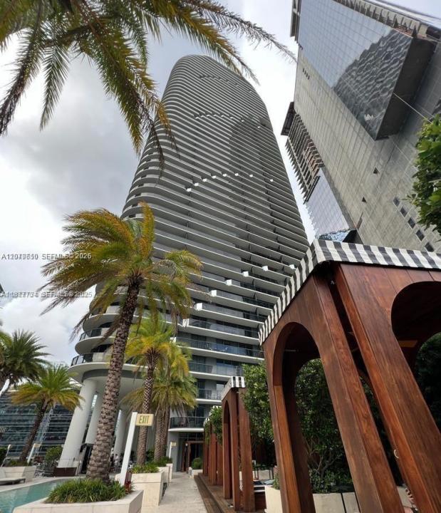 801 S Miami Ave 1804, Miami, Florida 33130, USA