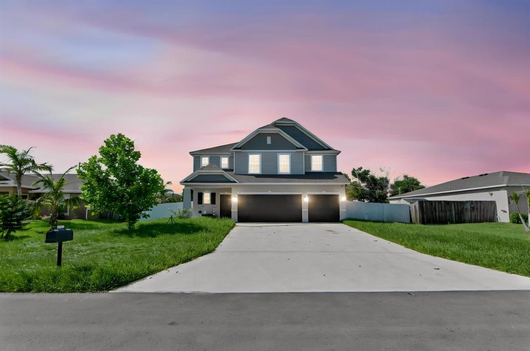 412 SW Dailey Avenue, Port St. Lucie, Floride 34953, États-Unis