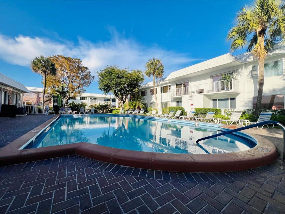 412 S CYPRESS Road 225, Pompano Beach, Florida 33060, Stati Uniti