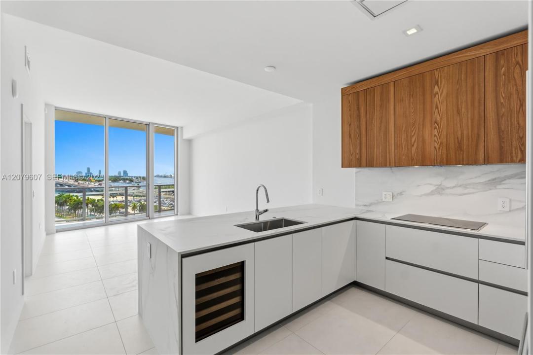 1400 Biscayne Blvd 804, Miami, Floride 33132, États-Unis