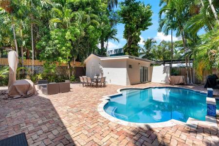 2465 Inagua Ave, Miami, Florida 33133, USA