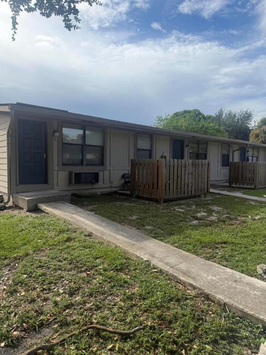 5063 Elmhurst Road 2, West Palm Beach, Floride 33417, États-Unis