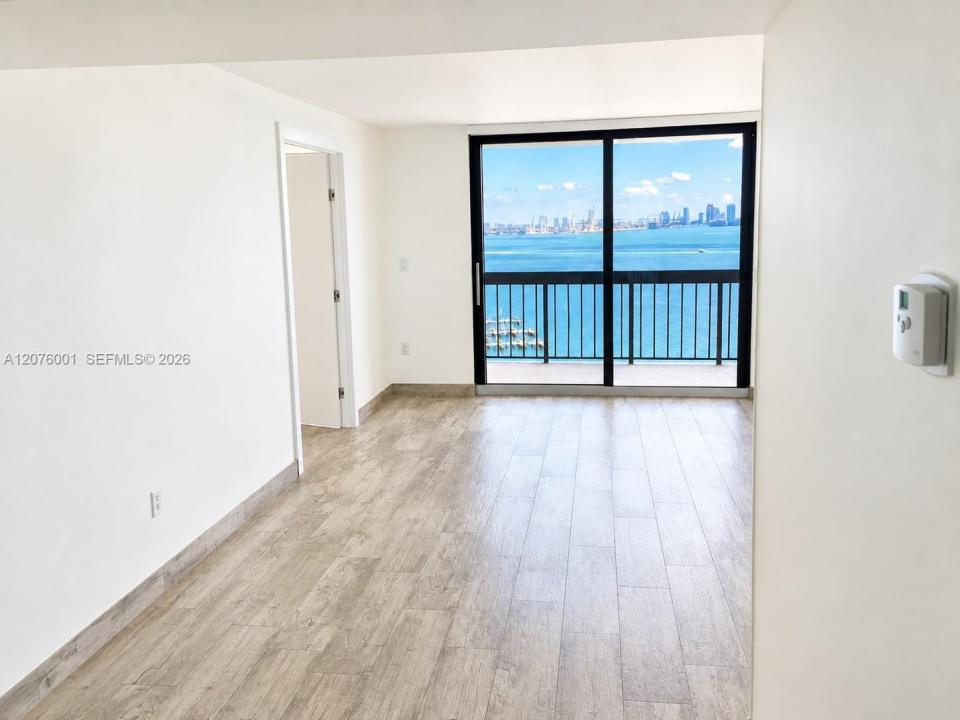 2333 Brickell Ave. 2309, Miami, Florida 33129, Stati Uniti