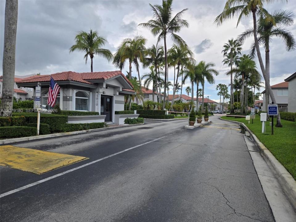 11464 NW 50th Ter, Doral, Florida 33178, Stati Uniti