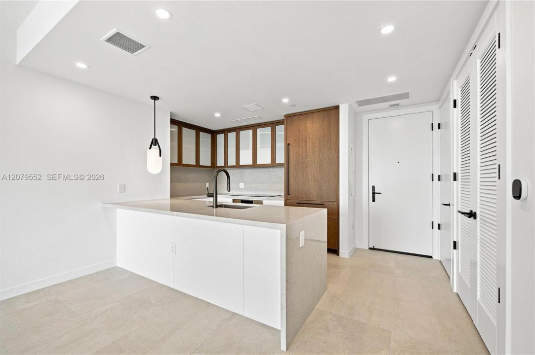 2200 Brickell Ave 413, Miami, Floride 33129, États-Unis