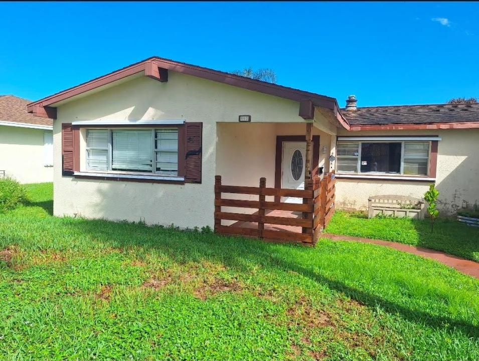 115 SE Camino Street, Port St. Lucie, Florida 34952, USA