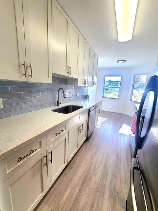 1200 SW 124TH 105-O, Pembroke Pines, Floride 33027, États-Unis