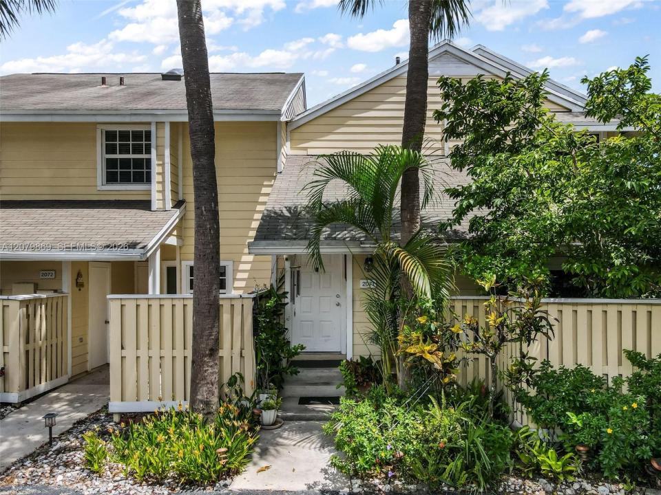2071 Champions Way, North Lauderdale, Florida 33068, Stati Uniti
