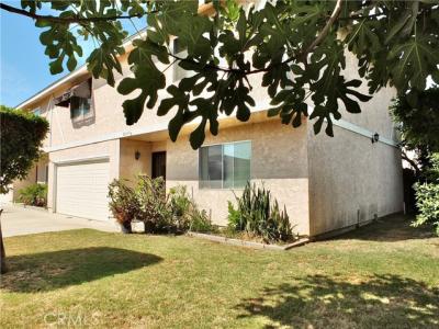 1/2 Cedar, Bellflower, Californie 90706, États-Unis