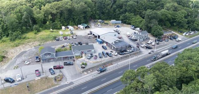 1117 Eddie Dowling Highway, North Smithfield, Rhode Island 02896, USA