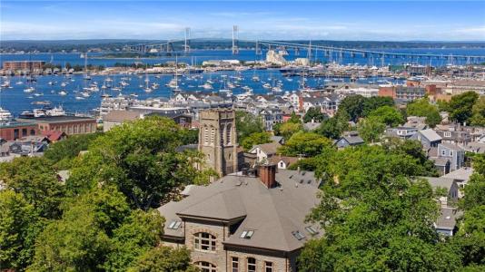426 Spring Street B101, Newport, Rhode Island 02840, USA
