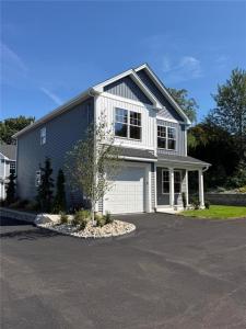 3 Teresa Ann Crossing, West Warwick, Rhode Island 02893, USA