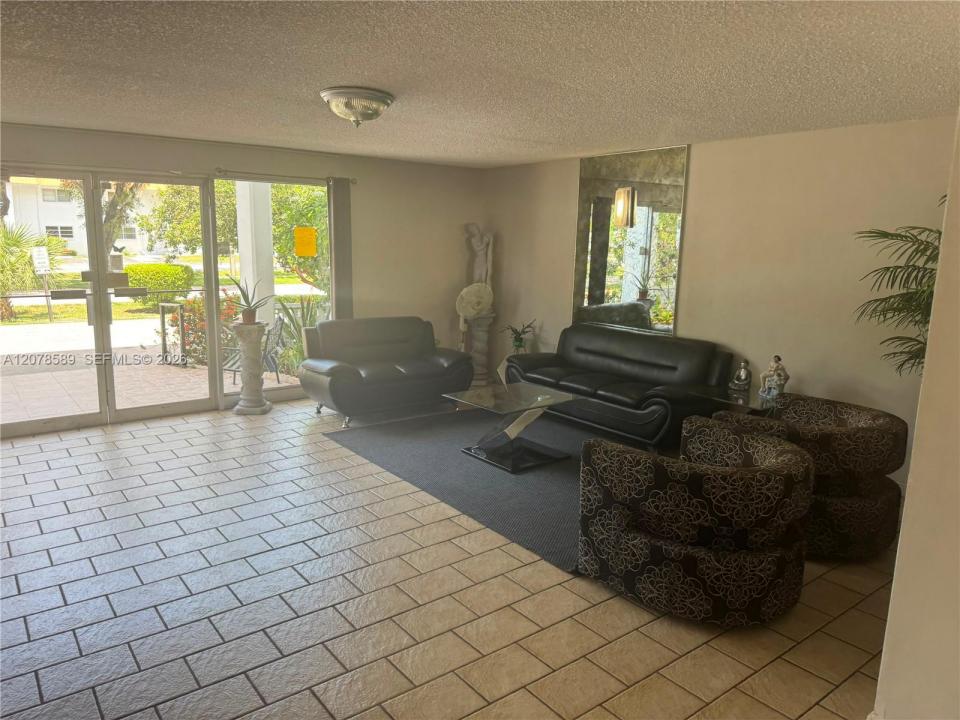 4880 NW 22nd St 110, Lauderhill, Floride 33313, États-Unis