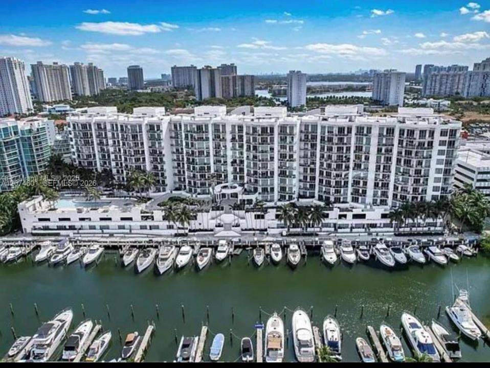 3029 NE 188th St, Aventura, Floride 33180, États-Unis