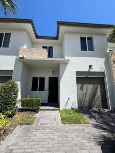 551 PIONEER Way, Royal Palm Beach, فلوريدا 33411, الولايات المتحدة