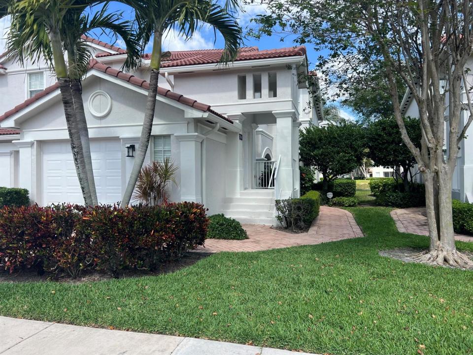2144 WINGATE Bend, Wellington, Florida 33414, USA