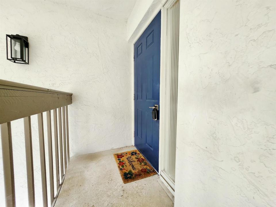 30 PELICAN POINTE Drive 201, Delray Beach, Florida 33483, Stati Uniti