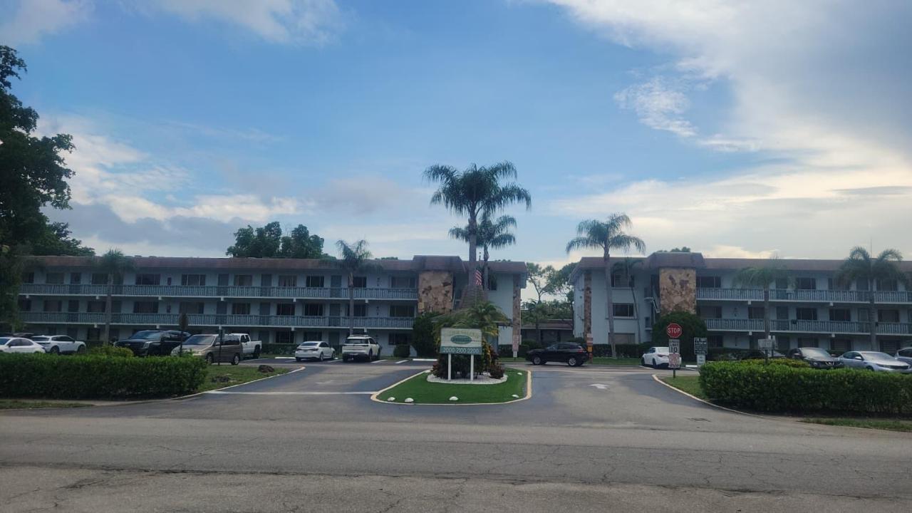 2100 Springdale Boulevard 310, Palm Springs, Floride 33461, États-Unis