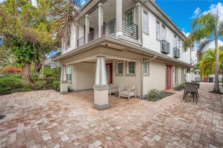 555 Peachtree Road, Orlando, Florida 32804, USA