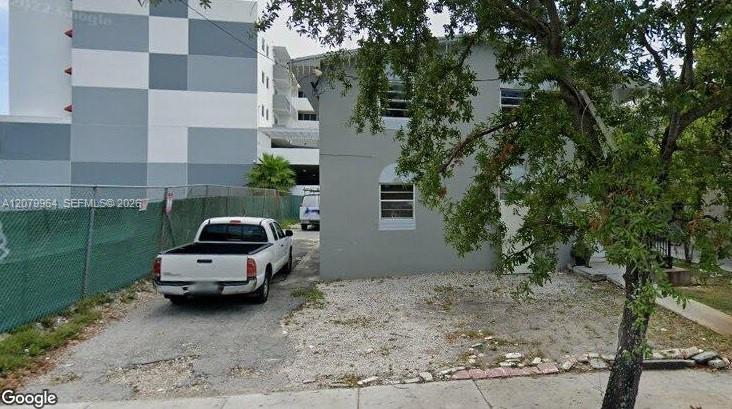 633 NW 23rd Ct 2, Miami, Florida 33125, USA