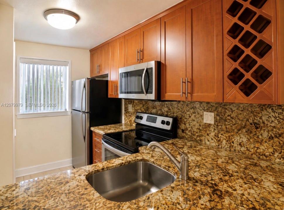 7980 NW 10th St 38I, Miami, Floride 33126, États-Unis