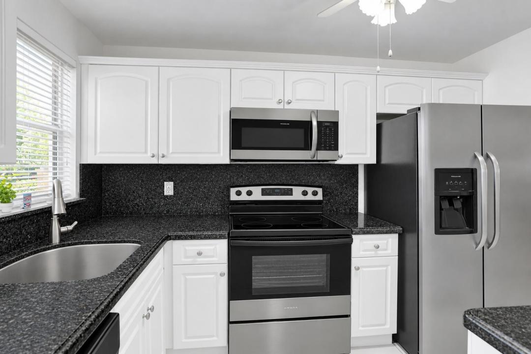 2651 Sunrise Lakes E Drive 104, Sunrise, Florida 33322, Stati Uniti