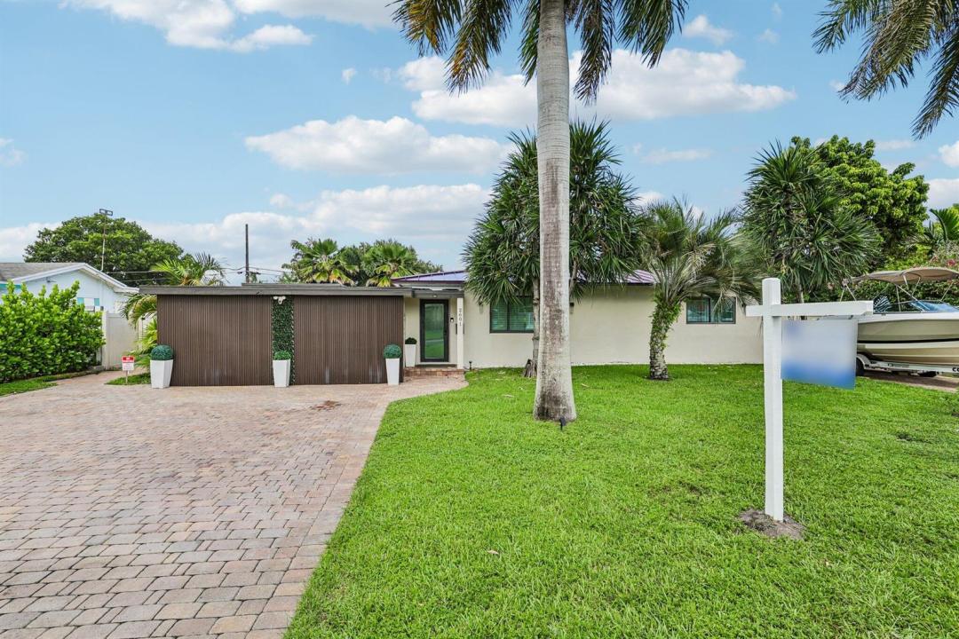 2601 NE 18TH Street, Pompano Beach, Florida 33062, USA