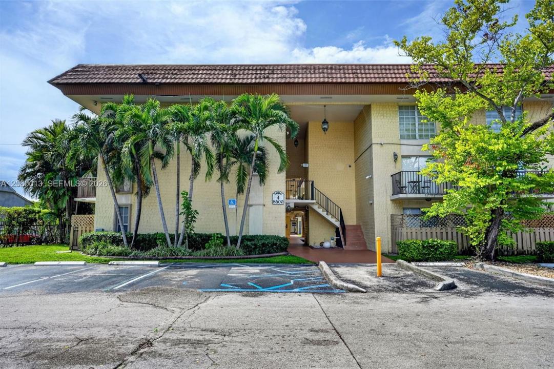 8600 SW 109th Ave 4-205, Miami, Flórida 33173, Estados Unidos