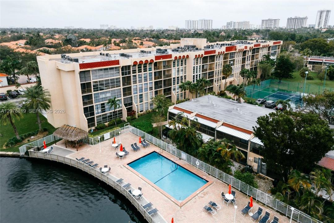 2001 Atlantic Shores Blvd 320, Hallandale Beach, フロリダ 33009, アメリカ合衆国