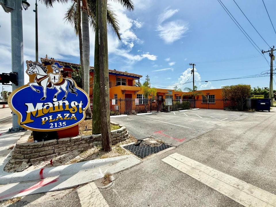 2135 Broadway, Riviera Beach, Floryda 33404, USA