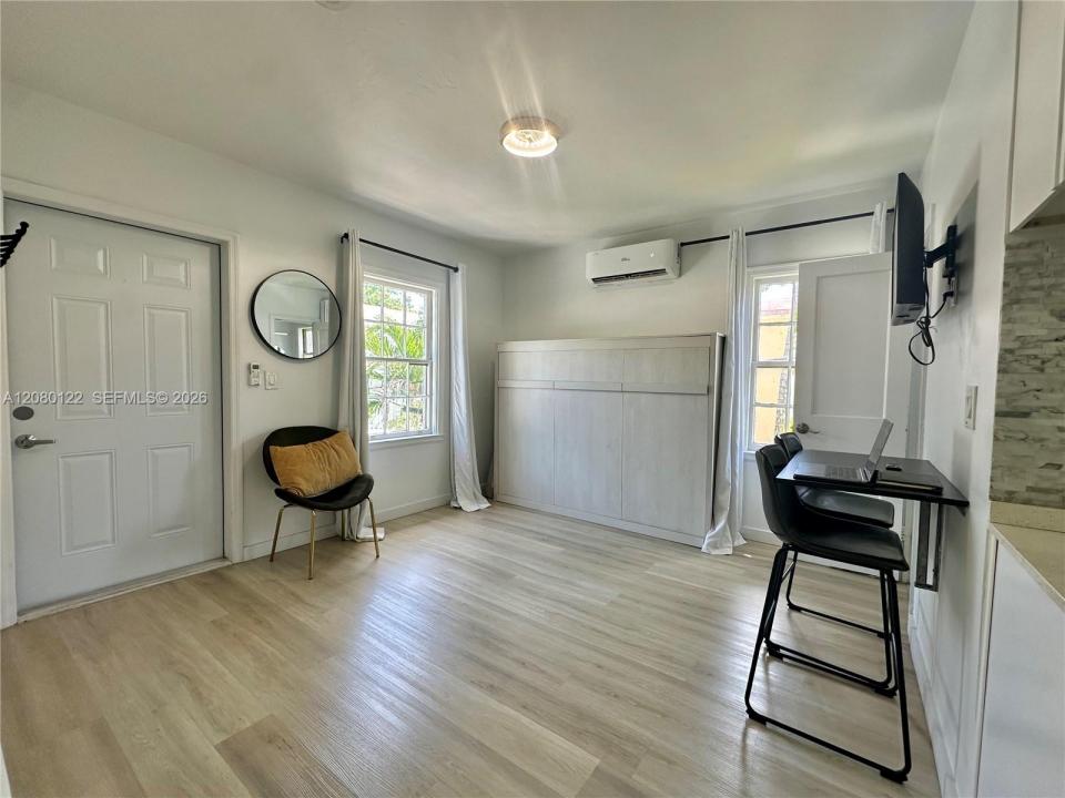 415 75th St 2A, Miami Beach, Florida 33141, Stati Uniti