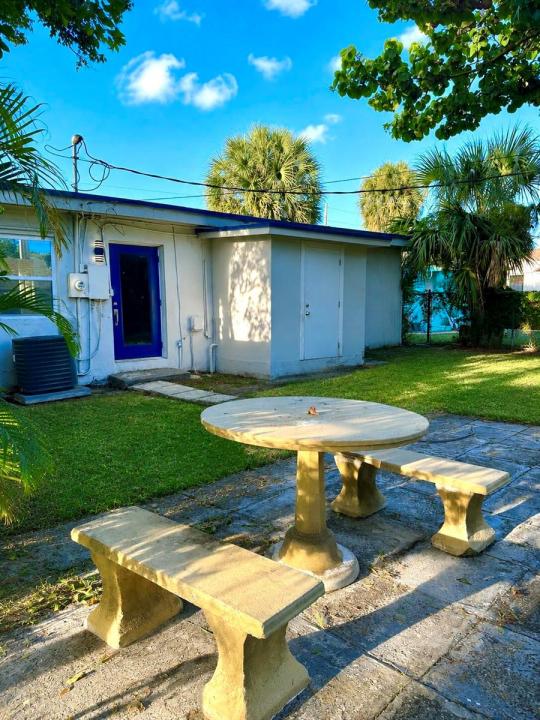 849 W 2ND Street A, Riviera Beach, Florida 33404, Stati Uniti