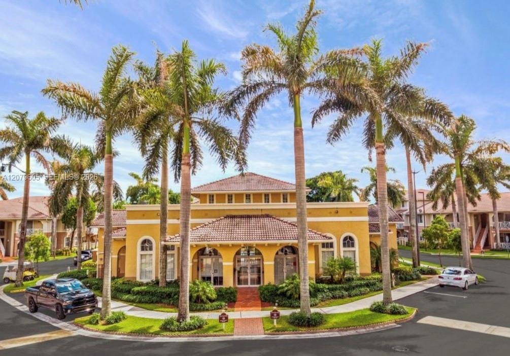 8956 W Flagler St 208, Miami, Floride 33174, États-Unis