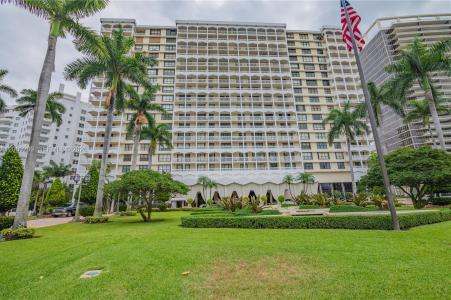 9801 Collins Ave 12Q, Bal Harbour, Florida 33154, USA