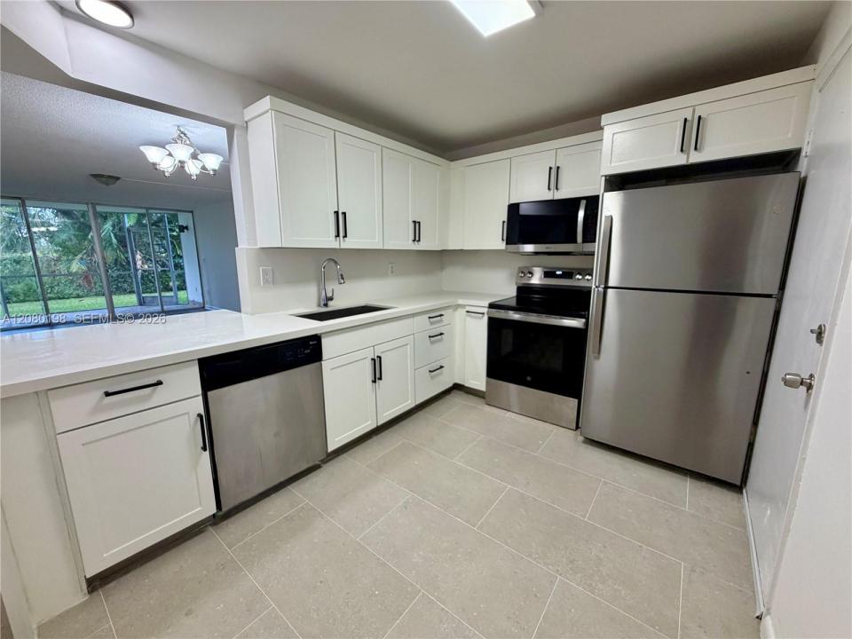 1101 NE 191st St H101, Miami, Floride 33179, États-Unis