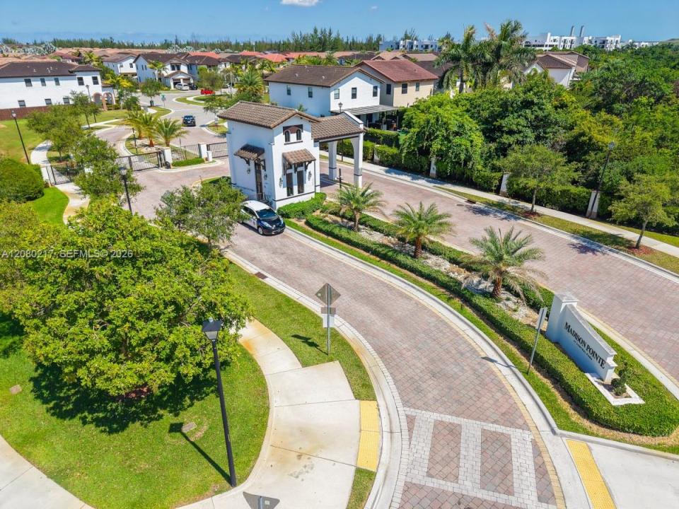 10327 NW 89th Ter, Doral, Florida 33178, Stati Uniti