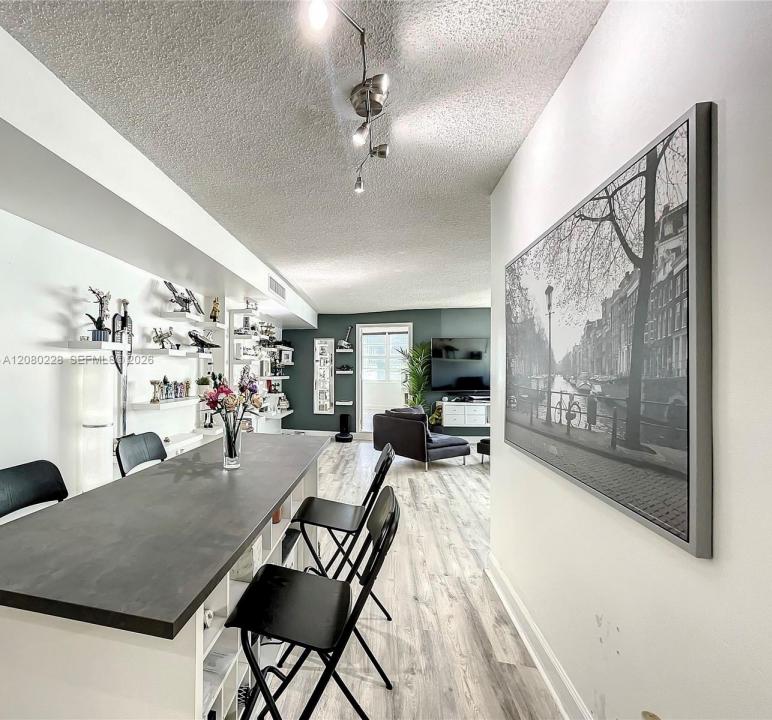 999 Brickell Bay Dr 1010, Miami, Florida 33131, Stati Uniti