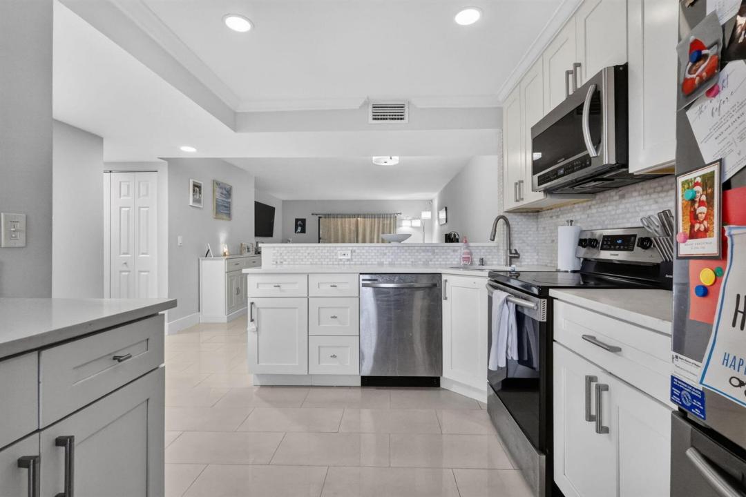 3011 LINTON Boulevard 103D, Delray Beach, Floride 33445, États-Unis